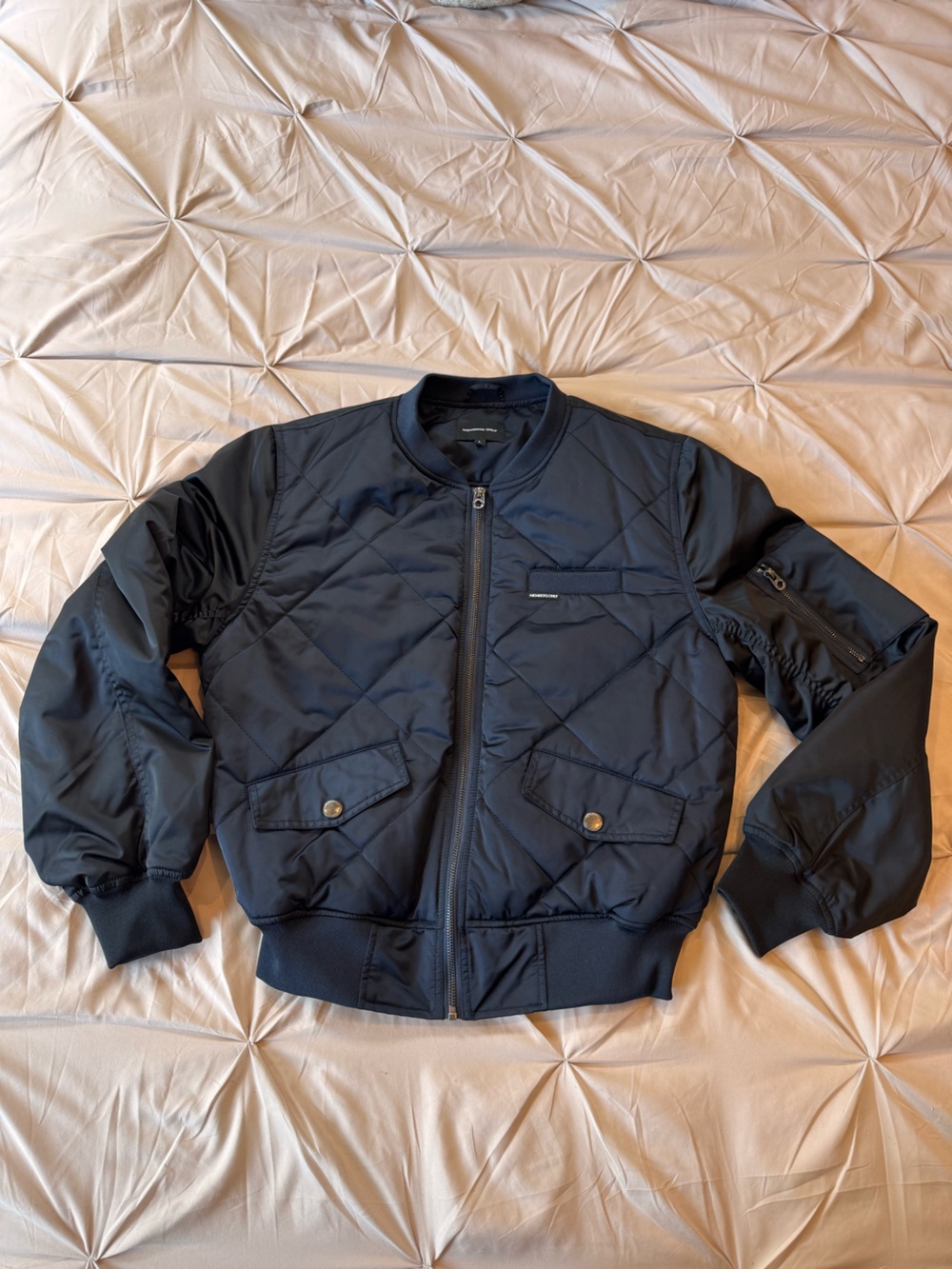 Members Only Black Quilted cropped Bomber Jacket Navy/Black color size Large